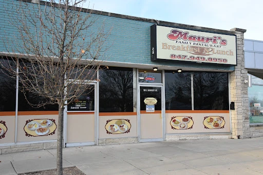 Mauri's Family Restaurant