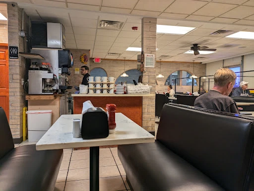 Mauri's Family Restaurant photo 1