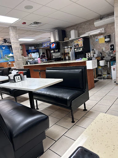 Mauri's Family Restaurant photo 9
