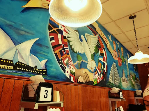 Mauri's Family Restaurant photo 4